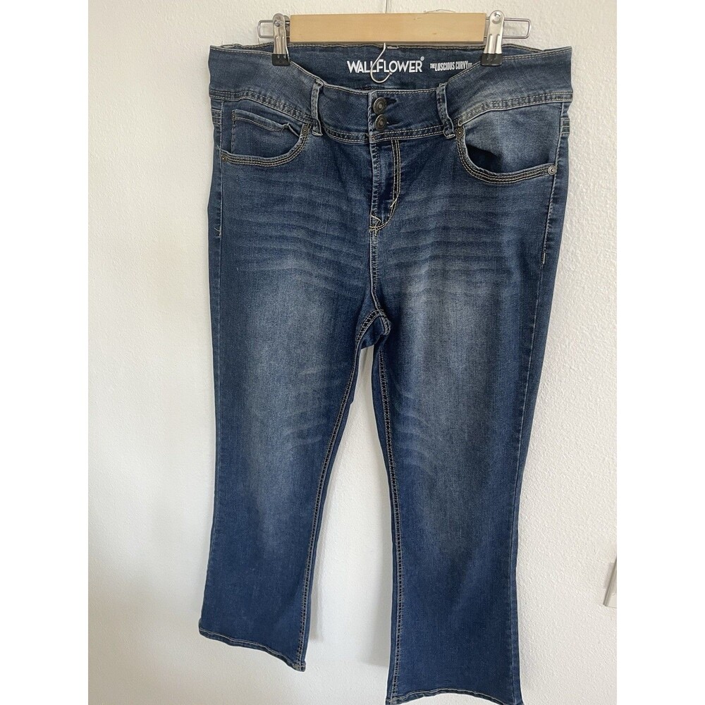 Wallflower The Luscious Curvy Fit Jeans Womens Sz 17 Medium Washed Denim Boho
